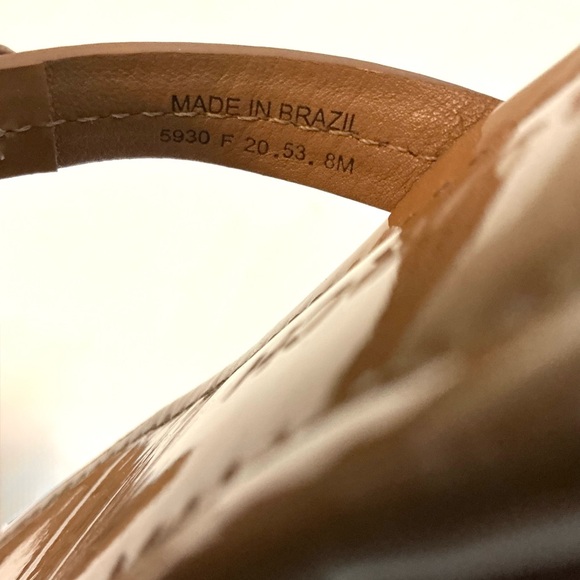 TORY BURCH, Miller Patent Leather T-Straps Thong Sandals in Tan, Size - Picture 12 of 15